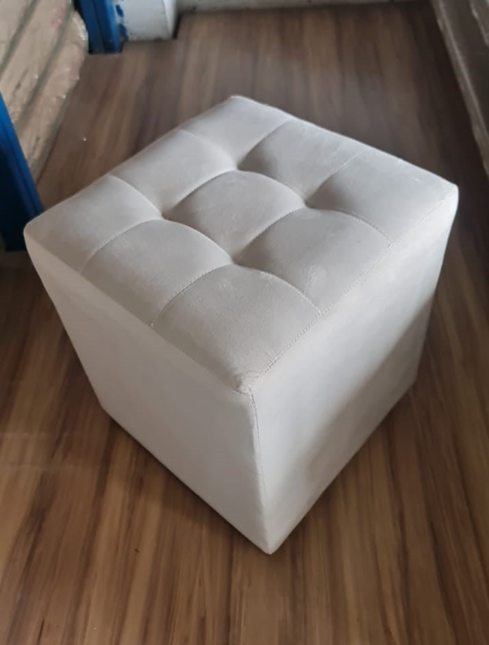 PUFF DECORATIVO QUADRADO VELUDO - IDEALLE