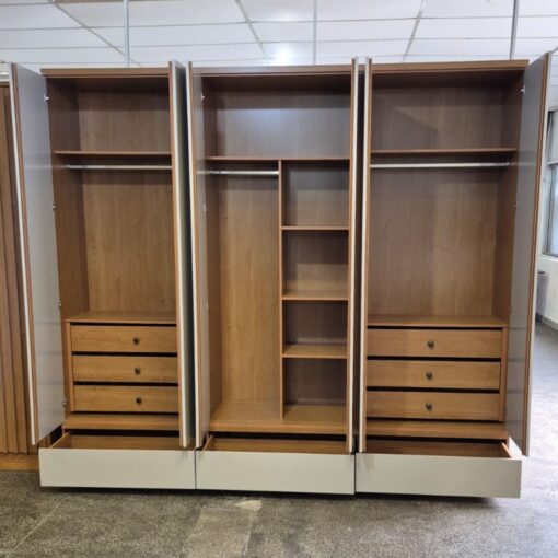 GUARDA-ROUPA 6 PORTAS ESPARTA/LACÔNIA 2,70 M – TCIL