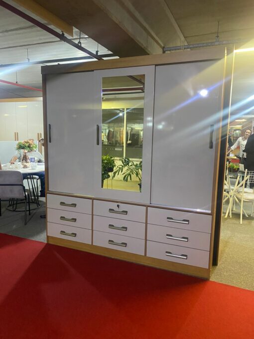 GUARDA-ROUPA MERIDIAN 3 PORTAS – D’DORO MÓVEIS