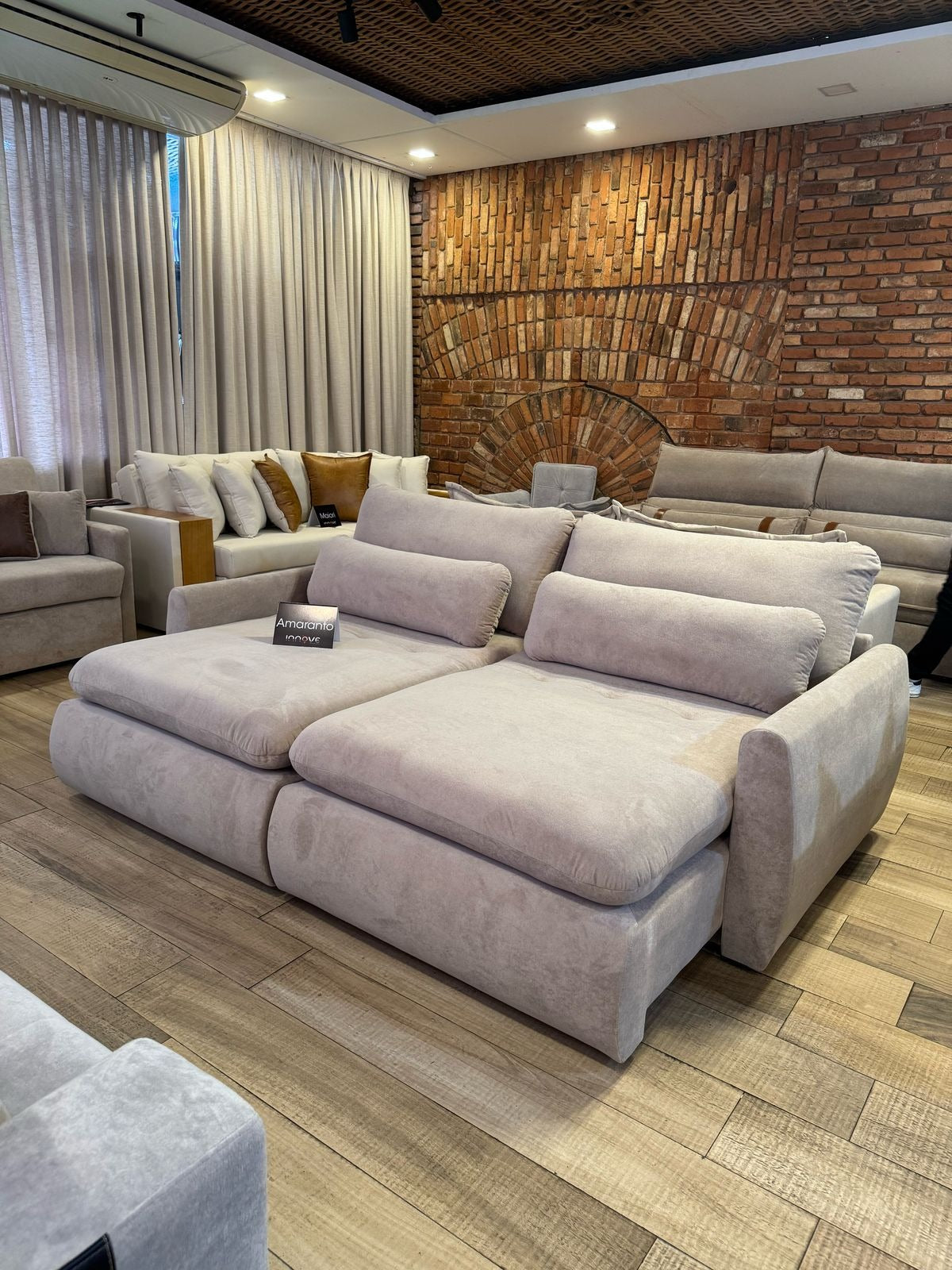 Sofá Cama Retrátil Amaranto 2,30 M – Innove Estofados